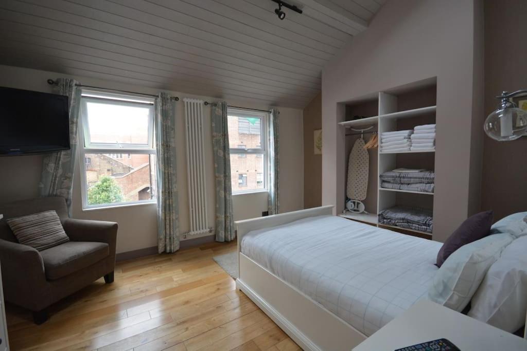 Cheerful 2 Bed Home With Terrace In Central Camden London Exterior photo